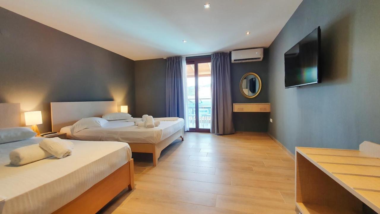 Hotel Viky Sarti Extérieur photo