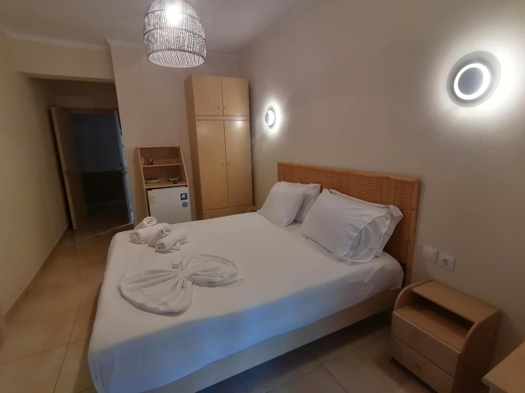 Hotel Viky Sarti Extérieur photo